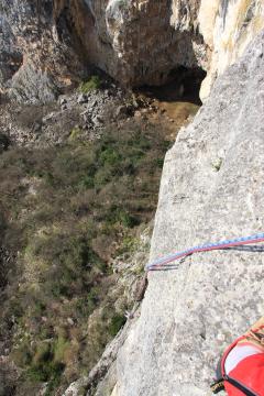 Adrenalinski spust 60m po zraku